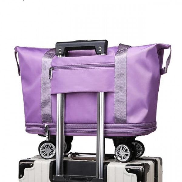 ROLLING DUFFLE BAG WITH WHEELS